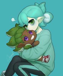 Rule 34 | 1boy, 1girl, aqua background, aqua hair, aqua sweater, black sclera, colored sclera, copyright request, dark-skinned male, dark skin, feet out of frame, green eyes, green hair, highres, long sleeves, pointy ears, purple eyes, shoes, signature, simple background, size difference, sparrowl, sweater