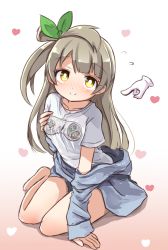 Rule 34 | 10s, 1girl, blush, bow, commentary request, controller, cursor, flying sweatdrops, game controller, gradient background, hair bow, hand on own chest, heart, jacket, jacket off shoulders, kneeling, long hair, looking at viewer, love live!, love live! school idol project, minami kotori, off shoulder, print shirt, shipii (jigglypuff), shirt, side ponytail, sitting, smile, solo, yellow eyes, yokozuwari
