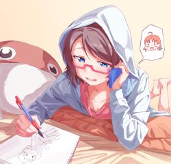 Rule 34 | 1girl, absurdres, bad id, bad pixiv id, barefoot, bed sheet, blue eyes, blue jacket, character pillow, drawing, feet up, gamjolno, half-closed eyes, highres, holding, holding phone, hood, hood up, hooded jacket, jacket, love live!, love live! sunshine!!, lying, mechanical pencil, on stomach, open mouth, pencil, phone, pillow, red-framed eyewear, semi-rimless eyewear, sketchbook, smile, solo, spoken character, takami chika, talking on phone, tan background, uchicchii, under-rim eyewear, watanabe you