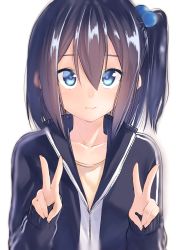 Rule 34 | 1girl, black hair, blue eyes, blurry, closed mouth, collarbone, depth of field, double v, hair between eyes, hair bobbles, hair ornament, highres, jacket, kyoo-kyon (kyo-kyon), looking at viewer, original, partially unzipped, side ponytail, simple background, smile, solo, suzunari shizuku, track jacket, upper body, v, white background, yuki arare