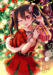 Rule 34 | 10s, 1girl, ;d, black hair, box, christmas, christmas tree, gift, gift box, looking at viewer, love live!, love live! school idol project, merry christmas, nico nico nii, one eye closed, open mouth, red eyes, smile, solo, twintails, villyane, yazawa nico
