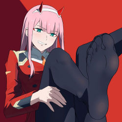 Rule 34 | 1girl, blue eyes, darling in the franxx, feet, foreshortening, grin, highres, horns, light blush, long hair, looking at viewer, pantyhose, pink hair, smile, soles, toes, zero two (darling in the franxx)