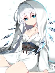 Rule 34 | 1girl, bare legs, blue eyes, blush, breasts, chromatic aberration, collarbone, crystal, glint, hair between eyes, hiyuki-chan, hood, hood up, japanese clothes, kimono, light smile, looking at viewer, medium breasts, mofuaki, obi, parted lips, sash, sidelocks, simple background, sitting, solo, sound voltex, thighs, wariza, white background, white hair, white kimono
