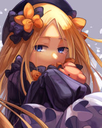 Rule 34 | 1girl, abigail williams (fate), bad id, bad pixiv id, black bow, black hat, blonde hair, blue eyes, bow, fate/grand order, fate (series), floating hair, grey background, hair bow, hat, highres, holding, holding stuffed toy, kuune (muttey-myg), long hair, looking at viewer, multiple hair bows, open mouth, orange bow, sleeves past wrists, solo, stuffed animal, stuffed toy, tears, teddy bear, very long hair