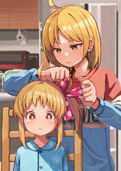 Rule 34 | 2girls, adjusting another&#039;s hair, ahoge, blonde hair, blue shirt, blush, bocchi the rock!, buttons, closed mouth, commentary request, highres, ijichi nijika, ijichi seika, indoors, long hair, long sleeves, multicolored shirt, multiple girls, neko (hansinn), one side up, red eyes, shirt, short hair, siblings, sisters