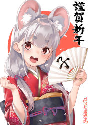 Rule 34 | 1girl, 2020, animal ear fluff, animal ears, blush, chinese zodiac, commentary request, ebifurya, floral print, folding fan, hand fan, highres, holding, holding fan, japanese clothes, kimono, long hair, looking at viewer, mouse ears, mouse girl, new year, obi, open mouth, original, paper fan, red eyes, sash, silver hair, simple background, smile, solo, tail, translation request, upper body, wide sleeves, year of the rat