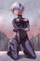 Rule 34 | 1girl, ayanami rei, blue hair, bodysuit, breasts, building, cloud, concrete, debris, evangelion: 3.0+1.0 thrice upon a time, full body, grey bodysuit, hand on own thigh, head tilt, headgear, highres, holding own arm, interface headset, jojobirdz, kneeling, long sleeves, looking away, multicolored clothes, neon genesis evangelion, parted lips, pilot suit, plugsuit, rebuild of evangelion, red eyes, red sky, shadow, short hair, sky, solo, zipper