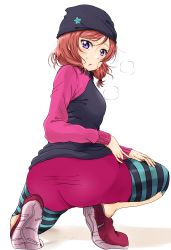 Rule 34 | 1girl, absurdres, ass, beanie, breath, full body, hat, highres, hip focus, looking back, love live!, love live! school idol festival, love live! school idol project, nishikino maki, on one knee, purple eyes, red hair, shogo (4274732), short hair, simple background, solo, spread legs, striped legwear, sweat, swept bangs, white background