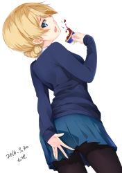 Rule 34 | 10s, 1girl, 2016, black pantyhose, blonde hair, cup, darjeeling (girls und panzer), dated, from behind, girls und panzer, hitsuki (akifumi), hitsuki aki (forked road), looking back, pantyhose, solo, tea, teacup, white background