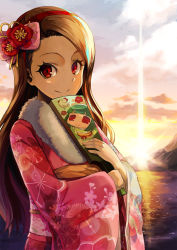 Rule 34 | 1girl, bad id, bad pixiv id, bow, brown hair, closed mouth, cloud, commentary request, evening, floral print, fur collar, hair bow, hairband, highres, idolmaster, idolmaster (classic), japanese clothes, kimono, light rays, long hair, long sleeves, looking at viewer, minase iori, mountain, ocean, otonashi kotori, outdoors, paddle, pink bow, pos (shiratama-ya), red eyes, reflection, sash, smile, solo, sunbeam, sunlight, sunset, upper body, water, wide sleeves, yukata