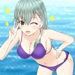 Rule 34 | 10s, 1girl, ;d, alternate costume, aqua hair, bare arms, bare legs, bare shoulders, bikini, blue background, breasts, cleavage, collarbone, day, female focus, green eyes, hair ornament, hairclip, hand on own hip, hand up, kantai collection, large breasts, leaning, leaning forward, legs, long hair, looking at viewer, navel, ocean, one eye closed, open mouth, purple bikini, side-tie bikini bottom, single sidelock, smile, solo, sparkle, standing, suzuya (kancolle), swimsuit, v, water, wink