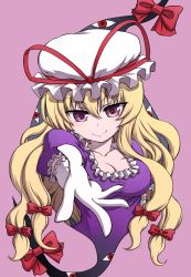 Rule 34 | 1girl, blonde hair, bow, breasts, cleavage, dress, elbow gloves, gap (touhou), gloves, hair bow, hair ornament, hanya (hanya yashiki), hat, hat ribbon, highres, lips, long hair, looking at viewer, mob cap, outstretched arm, pink background, puffy sleeves, purple dress, purple eyes, ribbon, short sleeves, simple background, smile, solo, touhou, upper body, white gloves, yakumo yukari