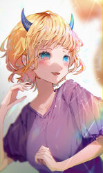 Rule 34 | 1girl, :3, blonde hair, blue eyes, blurry, blurry background, blush, chromatic aberration, collarbone, commentary request, demon horns, fake horns, hand up, highres, horns, lens flare, mem-cho, multicolored eyes, multicolored hair, negimapurinn, open mouth, oshi no ko, pink eyes, puffy short sleeves, puffy sleeves, purple shirt, roots (hair), shirt, short hair, short sleeves, smile, solo, sparkle, upper body