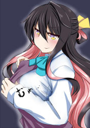 Rule 34 | 1girl, black hair, breasts, commentary request, grey background, halterneck, kantai collection, kashiwamochi (kashiwakashiwa), large breasts, long hair, looking at viewer, multicolored hair, naganami (kancolle), pink hair, shirt, simple background, solo, steam, two-tone hair, upper body, wavy hair, white shirt