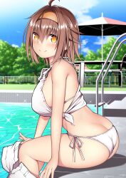 Rule 34 | 1girl, absurdres, ahoge, alternate breast size, alternate costume, ass, bikini, breasts, brown hair, butt crack, day, feet out of frame, hair between eyes, highres, kantai collection, kuromayu, large breasts, looking at viewer, orange eyes, outdoors, pool, poolside, shiratsuyu (kancolle), short hair, shorts, side-tie bikini bottom, smile, soaking feet, solo, swimsuit, tree, white bikini, white shorts