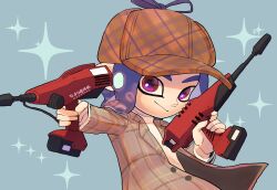Rule 34 | 1boy, blue background, brown hat, closed mouth, commentary request, dual wielding, dualie squelcher (splatoon), gun, hat, highres, holding, holding gun, holding weapon, looking at viewer, male focus, medium hair, nastar r0, nintendo, octoling, octoling boy, octoling player character, pink eyes, purple hair, simple background, smile, solo, sparkle, splatoon (series), splatoon 3, tentacle hair, upper body, weapon