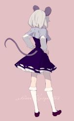 Rule 34 | 1girl, animal ears, black dress, black footwear, capelet, dress, from behind, full body, grey hair, kneehighs, long sleeves, mouse ears, mouse tail, nazrin, pink background, shoes, simple background, socks, solo, standing, tail, touhou, white socks, yamamomo (plank)