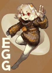 Rule 34 | 1girl, absurdres, bare legs, barefoot, borrowed character, character name, dripping, egg, egg (food), egg (lemyawn), eyes visible through hair, food, full body, grey hair, hand up, highres, impforhire, looking at viewer, medium hair, open mouth, orange sweater, original, red eyes, ribbed sweater, shadow, smile, solo, sunny side up egg, sweater