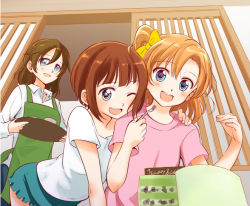 Rule 34 | 10s, 3girls, :d, ;d, apron, bad id, bad pixiv id, blue eyes, blush, bow, brown hair, casual, family, fork, hair bow, hand on another&#039;s shoulder, happy birthday, kosaka honoka, kosaka honoka&#039;s mother, kosaka yukiho, love live!, love live! school idol project, mother and daughter, multiple girls, niina ryou, one eye closed, one side up, open mouth, shirt, short hair, siblings, sisters, smile, t-shirt, tray, wink