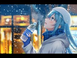 Rule 34 | 1girl, beret, blue eyes, blue hair, blush, bottle, breath, drink, from side, hair ornament, hairclip, hat, hatsune miku, holding, holding bottle, holding drink, hood, hood down, hooded jacket, iluka (ffv7), jacket, letterboxed, long hair, long sleeves, looking up, night, open mouth, outdoors, plaid, plaid scarf, pocari sweat, profile, scarf, sleeves past wrists, smile, snowing, solo, twintails, upper body, vocaloid, water bottle