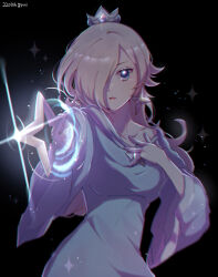 Rule 34 | 1girl, black background, blonde hair, blue dress, blue eyes, brooch, crown, dress, earrings, hair over one eye, highres, holding, holding wand, jewelry, long hair, long sleeves, looking at viewer, mario (series), nintendo, open mouth, oxo xwo, rosalina, single bare shoulder, solo, star (symbol), star brooch, star earrings, super mario galaxy, wand, wide sleeves