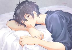 Rule 34 | 1boy, given, grey background, grey hair, grey shirt, hair between eyes, highres, holding, holding pillow, looking at viewer, male focus, murata ugetsu, on bed, open mouth, pillow, shirt, solo, twitter username, umi8315, upper body, yellow eyes