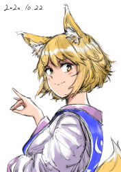 Rule 34 | 1girl, :&gt;, absurdres, animal ear fluff, animal ears, blonde hair, breasts, dated, dress, fox ears, fox shadow puppet, fox tail, from side, highres, large breasts, looking at viewer, no headwear, no headwear, sen (daydream 53), short hair, simple background, solo, tabard, tail, touhou, upper body, white background, white dress, yakumo ran, yellow eyes