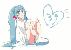 Rule 34 | 1girl, 39, 3774., :&gt;, alternate costume, aqua eyes, aqua hair, aqua shorts, commentary, full body, hands on own knees, hatsune miku, heart, knees up, long hair, looking at viewer, shirt, shoes, short sleeves, shorts, sideways glance, sitting, smile, sneakers, solo, twintails, v, very long hair, vocaloid, white background, white footwear, white shirt