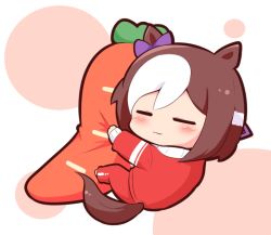 Rule 34 | 1girl, :3, = =, animal ears, braid, brown hair, carrot, chibi, commentary, dakimakura (object), closed eyes, french braid, gomashio (goma feet), horse ears, horse girl, horse tail, multicolored hair, pillow, red track suit, solo, special week (umamusume), tail, track suit, two-tone hair, umamusume, white hair