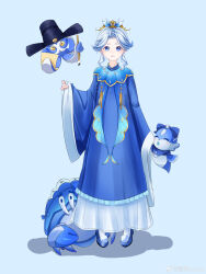 Rule 34 | 1girl, absurdres, alternate costume, alternate hairstyle, blue background, blue dress, blue eyes, blue footwear, blue hair, calligraphy brush, chinese clothes, dress, full body, furina (genshin impact), futou, genshin impact, gentilhomme usher, hanfu, hat, highres, jewelry, long sleeves, looking at viewer, mademoiselle crabaletta, multicolored hair, paintbrush, personification, simple background, smile, standing, surintendante chevalmarin, tassel, watermark, white background, white hair, wide sleeves, xiske loulou, yunjian