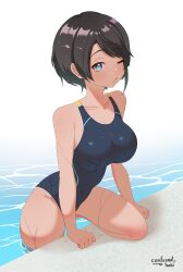 Rule 34 | 1girl, absurdres, artist name, black hair, black one-piece swimsuit, blue eyes, breasts, chestnut mouth, competition swimsuit, hakimen, highres, hololive, large breasts, looking at viewer, multicolored clothes, multicolored swimsuit, one-piece swimsuit, one eye closed, oozora subaru, poolside, short hair, simple background, solo, swept bangs, swimsuit, tan, virtual youtuber, water, white background