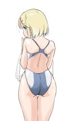 Rule 34 | 1girl, ass, blonde hair, blue eyes, competition swimsuit, cowboy shot, from behind, hair ornament, hairclip, looking at viewer, looking back, one-piece swimsuit, original, short hair, simple background, solo, standing, swimsuit, tamu (mad works), thigh gap, two-tone swimsuit, white background