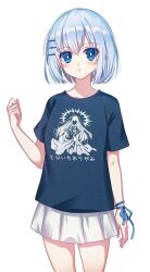 Rule 34 | 1girl, 42038024, blue eyes, blue shirt, character print, cowboy shot, date a live, expressionless, hair ornament, hairclip, hand up, long hair, looking at viewer, pleated skirt, shirt, short hair, skirt, solo, string, tobiichi origami, white background, white hair, white skirt