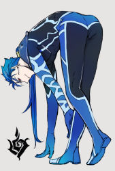 Rule 34 | 1boy, armor, ass, beads, bent over, blue hair, bodysuit, cu chulainn (fate), cu chulainn (fate/extra), earrings, fate/extra, fate (series), from behind, full body, gradient clothes, grey background, hair beads, hair ornament, jewelry, long hair, looking at viewer, male focus, multicolored hair, nishi juuji, official alternate costume, pauldrons, ponytail, red eyes, shoulder armor, simple background, skin tight, smile, solo, spiked hair, standing, type-moon