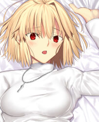 1girl arcueid_brunestud blonde_hair blush breasts iro_(sekaixiro) jewelry large_breasts lying on_back on_bed pendant red_eyes short_hair solo sweater tsukihime tsukihime_(remake) upper_body white_sweater