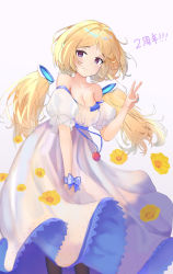 Rule 34 | 1girl, aki rosenthal, bare shoulders, blonde hair, blue bow, blush, bob cut, bow, breasts, cleavage, collarbone, commentary request, detached hair, flower, fuenyuan, hair ornament, hololive, long hair, looking at viewer, parted bangs, purple eyes, short sleeves, simple background, smile, solo, translated, twintails, v, virtual youtuber, white background, yellow flower