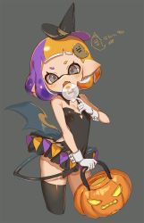Rule 34 | 1girl, bad id, bad pixiv id, black leotard, black thighhighs, blush, candy, cropped legs, demon tail, detached collar, food, gloves, grey background, hair ornament, halloween, halloween bucket, hat, highres, inkling, inkling girl, inkling player character, leotard, lollipop, looking at viewer, mask, multicolored hair, nintendo, open mouth, single thighhigh, solo, strapless, strapless leotard, tail, tentacle hair, thighhighs, two-tone hair, white gloves, wings, witch hat, yu-ri (arium047)