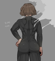 Rule 34 | 1girl, bodysuit, brown hair, commentary request, from behind, geumgang (odd snail), grey background, hand on own hip, highres, korean commentary, korean text, long sleeves, muscular, muscular female, oddsnail, original, short hair, simple background, skin tight, solo, steam, translation request