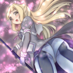 Rule 34 | 1girl, ass, blonde hair, blush, bodysuit, breasts, dress, flower, from behind, gloves, green eyes, grey dress, hair flower, hair ornament, holding, holding weapon, long hair, looking at viewer, looking back, nogi sonoko, open mouth, polearm, shiny clothes, sideboob, skin tight, smile, solo, t jiroo (ringofriend), washio sumi wa yuusha de aru, weapon, yuuki yuuna wa yuusha de aru, yuusha de aru