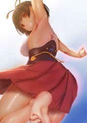 Rule 34 | 1girl, arm up, armpits, back, barefoot, breasts, brown hair, commentary, feet, from behind, from below, grin, hakama, hakama short skirt, hakama skirt, highres, japanese clothes, koutetsujou no kabaneri, looking at viewer, looking down, medium breasts, mumei (kabaneri), pleated skirt, red eyes, scar, short hair, skirt, smile, soles, solo, toe scrunch, toes, yui hiroshi