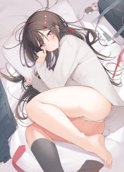 Rule 34 | 1girl, bag, barefoot, black socks, blouse, blush, braid, brown hair, commentary request, feet, foot out of frame, gloves, grey shirt, hairband, highres, kneehighs, long hair, long sleeves, looking at viewer, lying, on bed, on side, original, parted lips, pillow, shin no tenpii, shirt, single kneehigh, single sock, skirt, socks, solo, unworn skirt, white gloves