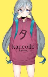 Rule 34 | 10s, 1girl, ahoge, alternate costume, backpack, bad id, bad pixiv id, bag, casual, grey hair, hair between eyes, hair ribbon, hand in pocket, hood, hoodie, kantai collection, kiyoshimo (kancolle), long hair, looking at viewer, low twintails, ribbon, simple background, solo, suzuharu toufu, twintails, very long hair, yellow background