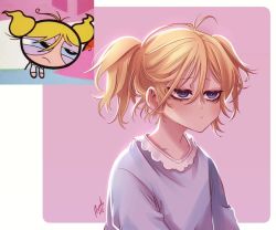 Rule 34 | 1girl, :/, antenna hair, backlighting, bags under eyes, blonde hair, blue eyes, blue pajamas, bubbles (ppg), buttercup redraw challenge (meme), collar, commentary request, derivative work, frilled collar, frills, half-closed eyes, looking away, looking to the side, meme, messy hair, pajamas, pink background, powerpuff girls, rawder, reference inset, screenshot inset, screenshot redraw, signature, simple background, solo, spanish commentary, twintails, upper body