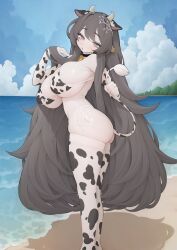 1girl animal_ears animal_print beach bell bikini black_choker breasts bridal_gauntlets choker cloud cow_ears cow_horns cow_print cow_tail cowbell day ear_tag fake_animal_ears fake_horns hand_in_own_hair highres holding_own_tail horns large_breasts long_hair neck_bell ocean original outdoors parted_lips pink_eyes rabbit_(wlsdnjs950) shadow side-tie_bikini_bottom sky solo standing swimsuit tail thighhighs very_long_hair