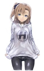 Rule 34 | 10s, 1girl, blue eyes, bow, brown hair, casual, hair bow, hands in pockets, hood, hoodie, kosaka honoka, logo, love live!, love live! school idol project, pantyhose, pantyhose under shorts, short shorts, shorts, shrimpman, side ponytail, simple background, smile, solo, white background