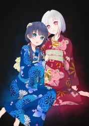 Rule 34 | 2girls, absurdres, aoiao, barefoot, blue eyes, blue hair, blue kimono, blunt bangs, dark blue hair, dollchestra, floral print, hand on another&#039;s head, highres, japanese clothes, kimono, leaf print, link! like! love live!, long hair, looking at viewer, love live!, low twintails, mole, mole on neck, multiple girls, murano sayaka, open mouth, red eyes, red kimono, short hair, simple background, twintails, white hair, yugiri tsuzuri