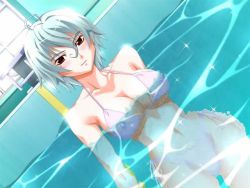 Rule 34 | 1girl, ahoge, bikini, breasts, brown eyes, cleavage, covered erect nipples, curvy, dutch angle, indoors, jpeg artifacts, large breasts, looking at viewer, partially submerged, pool, short hair, smile, solo, standing, submerged, swimsuit, white hair, window