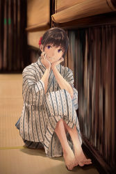 Rule 34 | 1girl, bamboo screen, barefoot, blurry, brown hair, depth of field, feet, flower, grin, hair flower, hair ornament, hands on own cheeks, hands on own face, head tilt, highres, hiwatari rin, indoors, japanese clothes, kimono, knees up, legs together, looking at viewer, on floor, original, purple eyes, short hair, sitting, smile, solo, spread toes, striped clothes, striped kimono, tatami, toes, vertical-striped clothes, vertical-striped kimono, white kimono, wide sleeves, yukata
