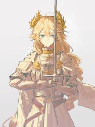 Rule 34 | 1girl, ahoge, armor, blonde hair, blue eyes, braid, braided ponytail, cape, chinese commentary, closed mouth, commentary request, gauntlets, grey background, hair between eyes, high collar, highres, holding, holding sword, holding weapon, laurel crown, lilya (reverse:1999), lilya (the art of destreza) (reverse:1999), long hair, looking at viewer, official alternate costume, rang wo zai shui 10 fenzhong, reverse:1999, simple background, single braid, skirt, solo, sword, very long hair, weapon, white cape, white skirt