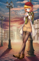 Rule 34 | 1girl, beret, blonde hair, blue eyes, boots, breath, building, cloud, coat, cobblestone, coffee, cup, fangxiang cuoluan, fashion, hat, highres, hoko sakuran, lamppost, leaning, original, pantyhose, scarf, short hair, sky, smile, solo, sunset, sweater